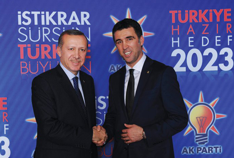 Hakan Şükür AK Parti'den istifa etti