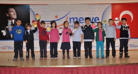 Meslekler kuklalarla tanıtıldı