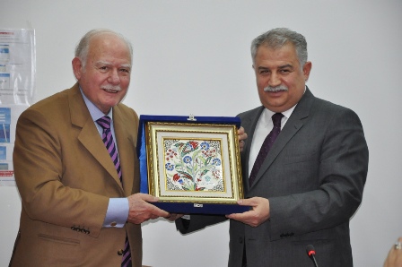 Osmanlı Hanedanı Torunları Necmettin Erbakan Üniversitesinde sohbet verdi