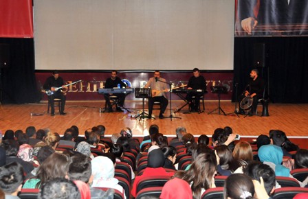 Akşehir'de "Neşet Ertaş" konseri