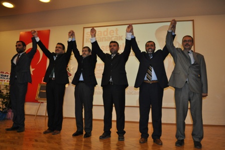 Selçukluya milli görüş bayrağı dikeceğiz