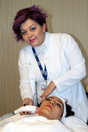 Konya'da radyofrekansla ameliyatsız yüz germe