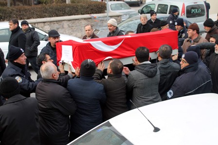 Geçirdiği Kalp Krizi Sonucu Hayatını Kaybeden Polis Memuru, Toprağa Verildi