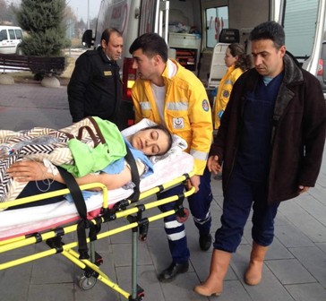 Elini süt makinesine kaptırdı