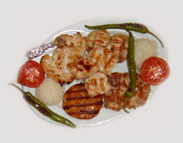 Müşterilere domuz eti yedirdiler