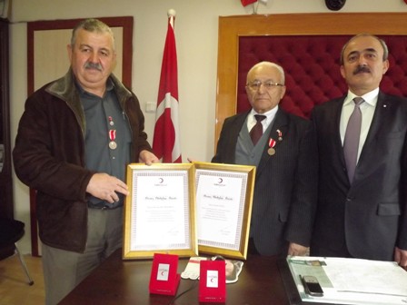 Seydişehir Kızılay Eski Başkanı Tatlı, madalya ile onurlandırıldı