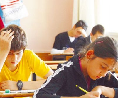 Çat, öğrencilere başarılar diledi