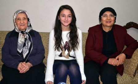 "Oğlunun Bakan Olduğunu Göremedi"