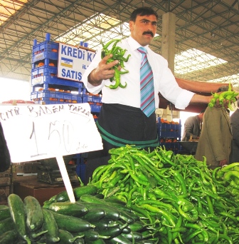 Pazar tezgâhından Başkanlığa aday