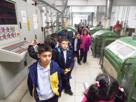 Öğrencilerden un fabrikasına gezi