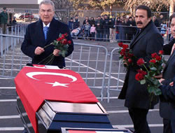 Yangında ölen 9 Türk'e son görev
