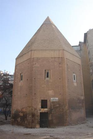 Seyfettin Karasungur Türbesine çevre düzenlemesi