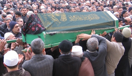 Ayşe Erçal Hakka yürüdü