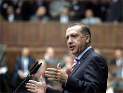 "Milletle develetin arasını açıyorlar"