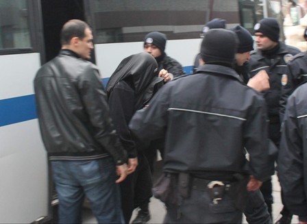 Kaçak sigara operasyonunda 15 kişi adliyeye sevk edildi