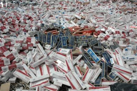 3 bin 270 paket kaçak sigara yakalandı