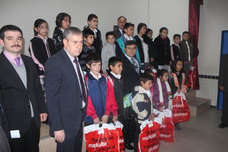 Beyşehir'de 356 öğrenciye giyim yardımı