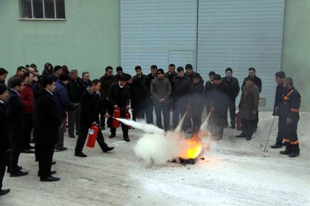 Karatay Belediyesi personeline yangın söndürme eğitimi