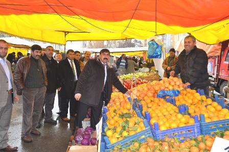 “Projelerimizle esnafımızın önünü açacağız”
