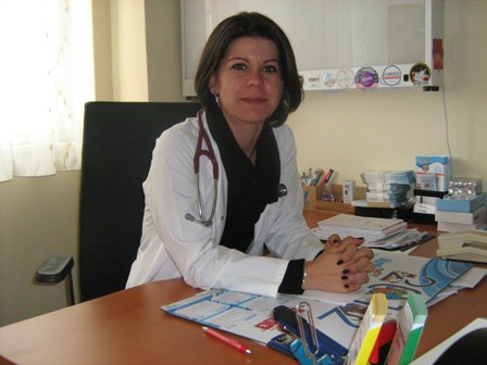 "İki Üç Haftadan Fazla Süren Öksürükte Veremden Şüphelenmek Gerekir"