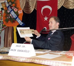Sakaoğlu'na tiyatro ödülü