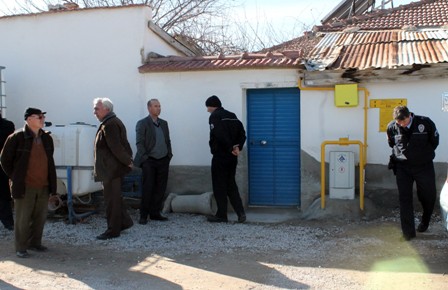 Anne ve oğlu evlerinde ölü bulundu
