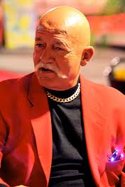 Hastaneden Gelip Sahneye Çıktı