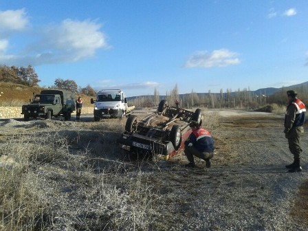 Beyşehir’de otomobil devrildi