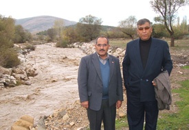 Yağış çiftçinin yüzünü güldürdü