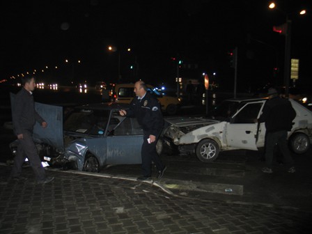 Konya'da İki Otomobil Çarpıştı: 6 Yaralı