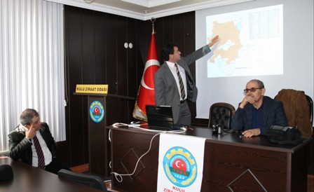 Kulu’da çiftçiler aspir ve nadas konusunda bilgilendirildi