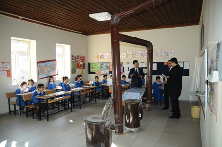 Halkapınar Kaymakamı Kocabey Karne Dağıttı