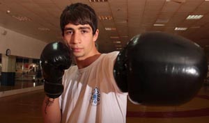 Sinan Gümüştekin Türkiye Şampiyonu