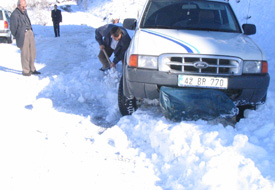 Taraşçı'da kar kalınlığı 80 cm