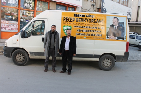 Renkyorgancı, seçim aracı ile üyelerini ziyaret ediyor