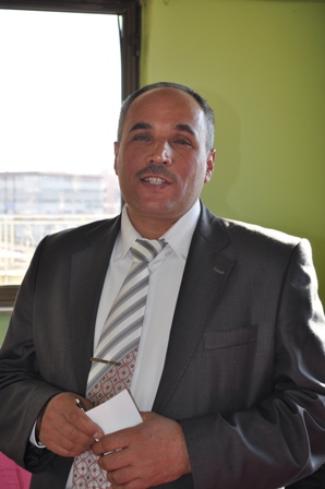Tenekeciler Ahmet Çalış ile devam dedi