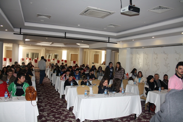 Boğaziçi Dershanesi'nden öğrencilerine kamp