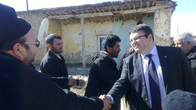 AK Parti adayları çalışıyor