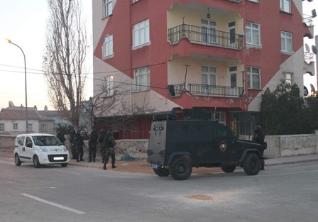 Örgüt liderine baskın