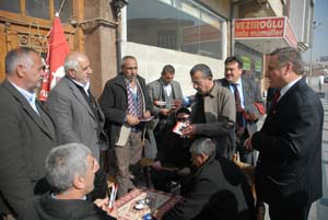 Halil Açıl, esnafı ziyaret etti