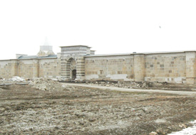 Han ve Kervansaraylar yeniden diriliyor