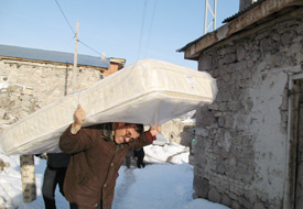 Kaymakamlık 2 düşküne daha sahip çıktı