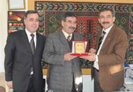 2006 yılı vergi rekortmenlerine plaket