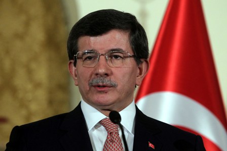 Ahmet Davutoğlu isyan etti