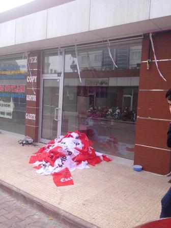 CHP Seçim Bürosu’na saldırı