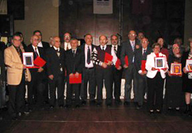 40 ve 25 yıllık mimarlara plaket