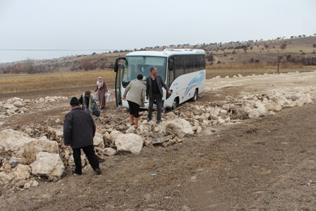 Yolcular ölümden döndü