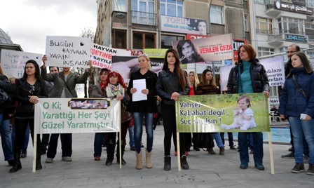 Koruma kanunu protesto edildi