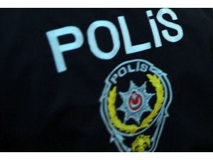 İstanbul'da polise bıçaklı saldırı