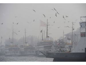 Sis, şehir hatları seferlerini engelledi